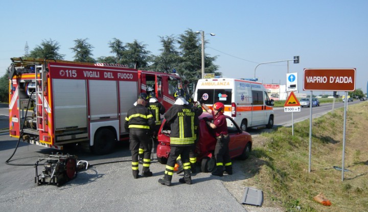 Incidente Stradale con Incarcerato a Pozzo D'Adda.
