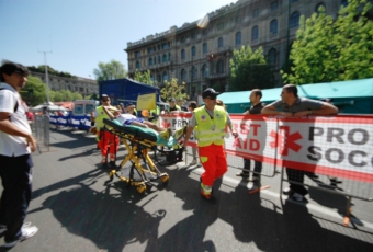 Milano_City_Marathon_2011_presidio_medico_BusnagoSoccorso