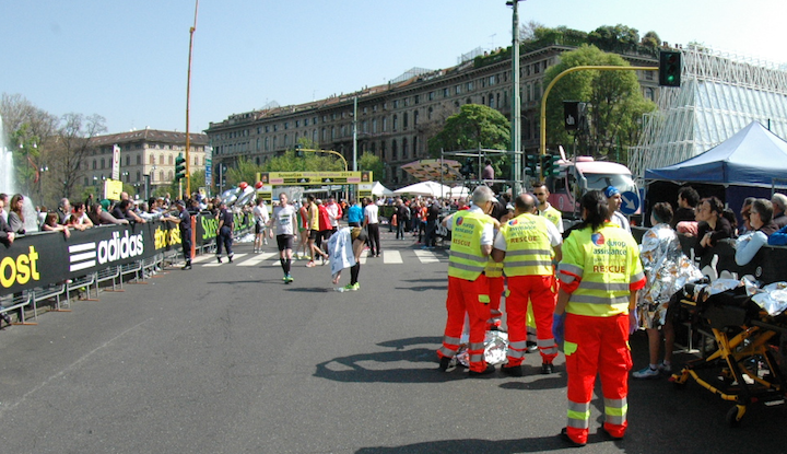 Milano_City_Marathon_2014_Busnago_Soccorso_Onlus