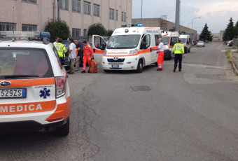 Incendio nella zona industriale di Pozzo d'Adda, sul posto ambulanze di Busnago Soccorso e vigili del Fuoco di Gorgonzola.