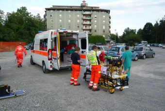 Busnago Soccorso trasferimento paziente ESA elisoccorso bergamo in avaria 220610