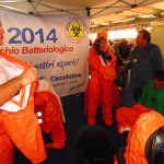 Scafandro_NBCR_EBOLA_Rischio_Batteriologico_BusnagoSoccorso_REAS_2014 Scafandro_NBCR_EBOLA_Rischio_Batteriologico_BusnagoSoccorso_REAS_2014