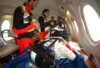 BusnagoSoccorso_VoloSanitario_Falcon_LaNostraFamiglia_Meyer_060312 (44)